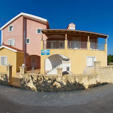 Kazarma At Village *